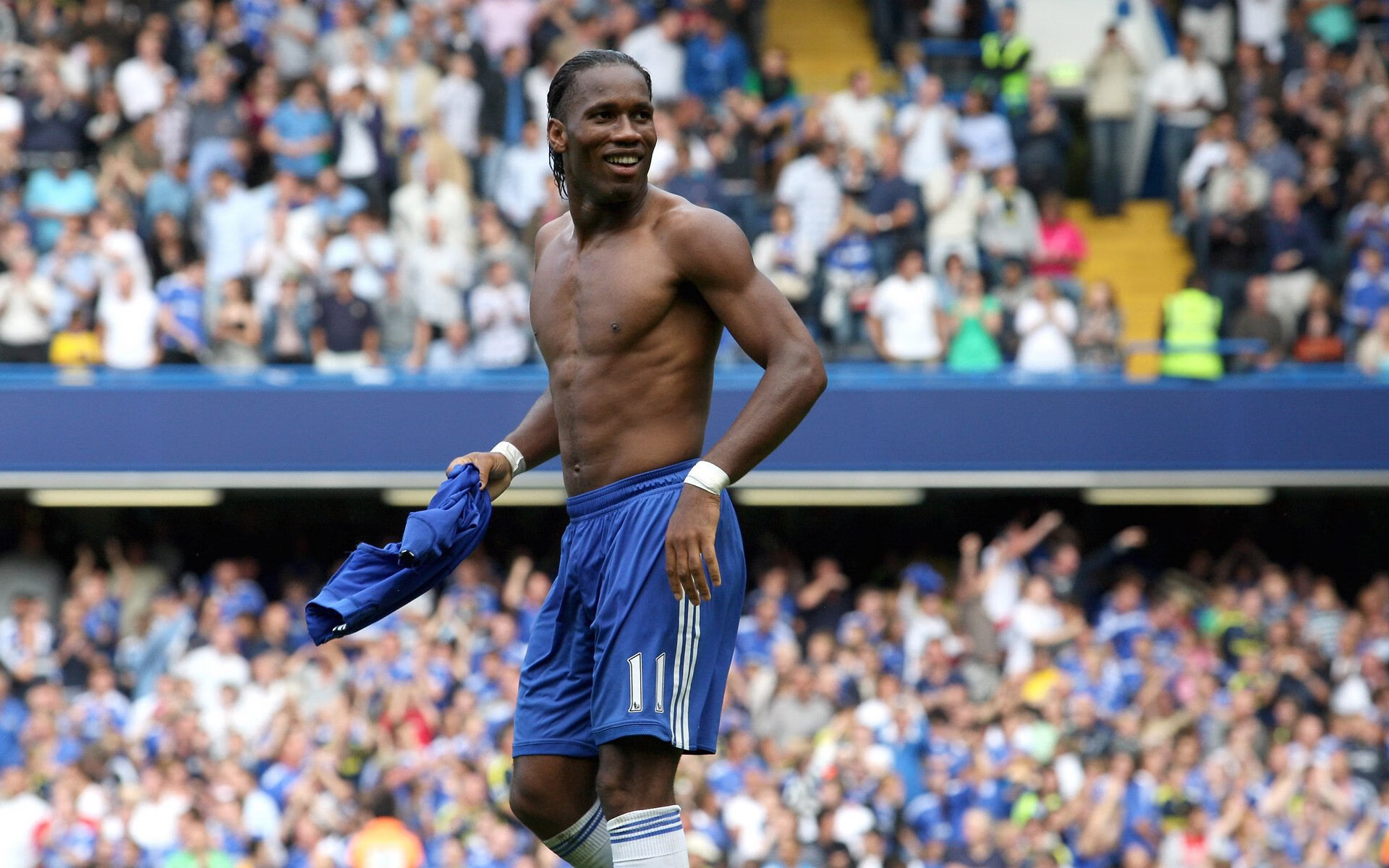 女篮姑娘的努力换来荣耀与泪水，这个女篮